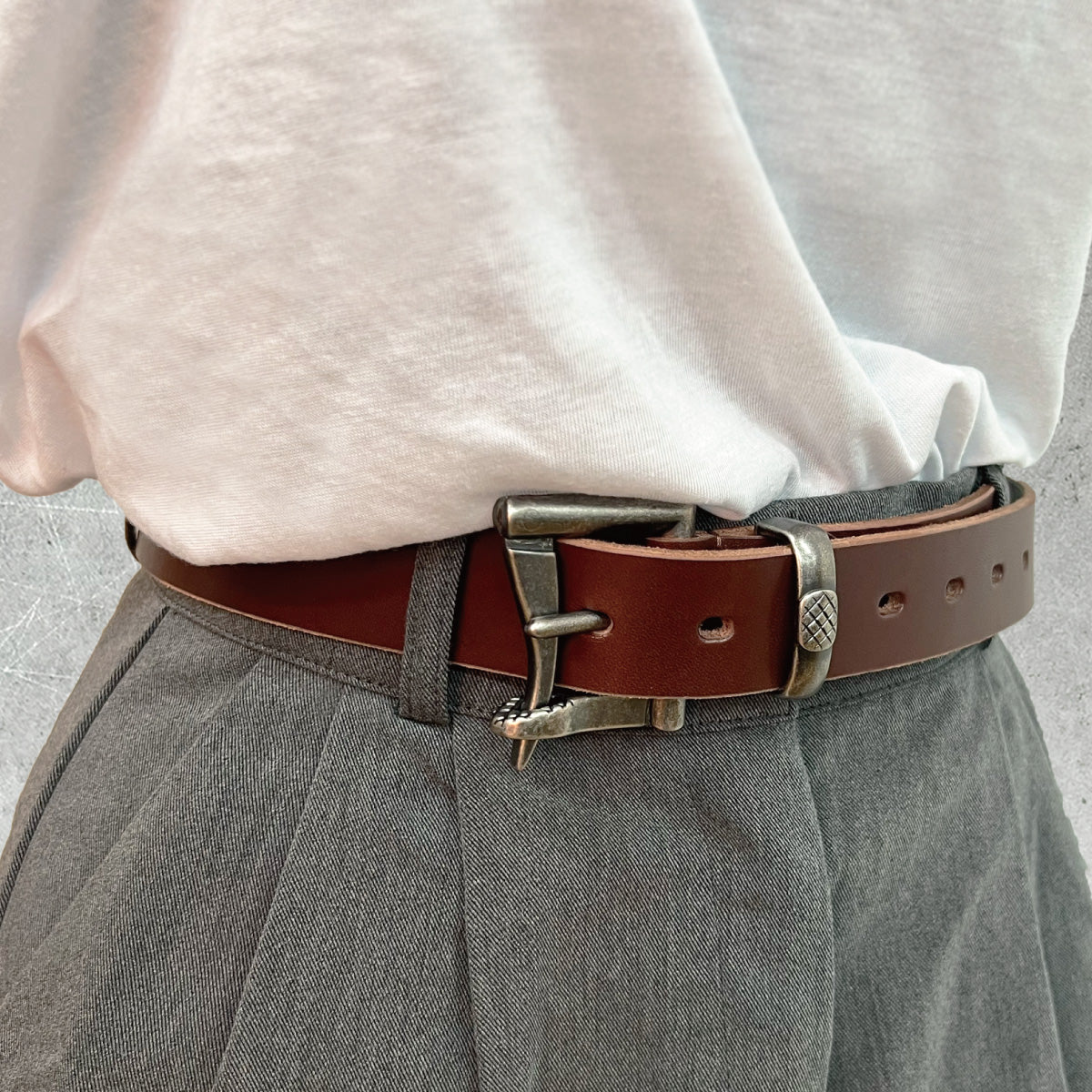 栃木レザー ファイヤーマンバックルレザーベルト 牛革 本革 レザー 取り外し簡単 長さ約112cm 幅3cm ビジネス カジュアル 紳士 日本製 メンズ レディース 祝い プレゼント